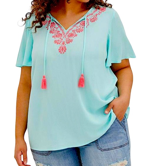 torrid Tops - TORRID: Embroidered Blouse - Crinkle Gauze Light Blue -Size 2 / 2X